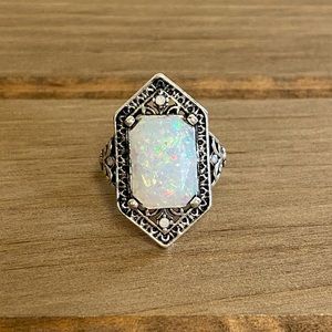 🔥3/$25🔥Sterling Silver Victorian Fire Opal Ring